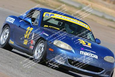 media/Oct-15-2023-CalClub SCCA (Sun) [[64237f672e]]/Group 4/Race/